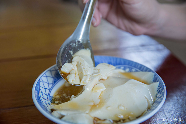 賴媽媽花生豆腐：【食記】｛屏東。內埔鄉｝七十年堅持傳統的賴媽媽花生豆腐與豆花食在好吃