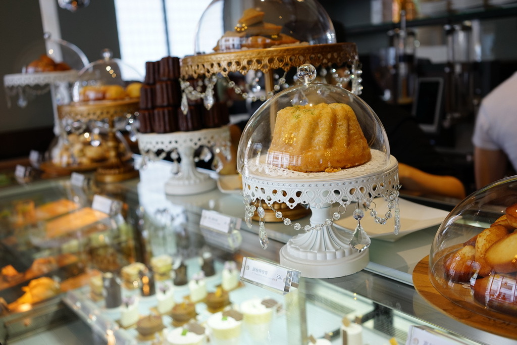 sola咖啡--新開幕熱呼呼，空間不錯、餐品簡單、至於咖啡要再適應