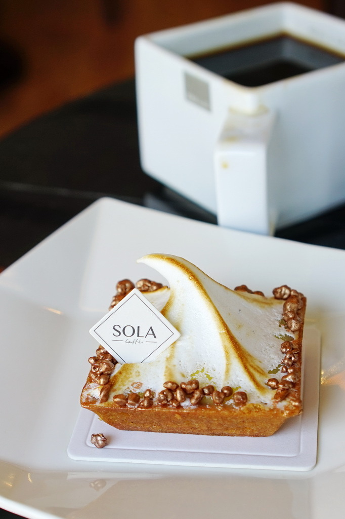 sola咖啡--新開幕熱呼呼，空間不錯、餐品簡單、至於咖啡要再適應