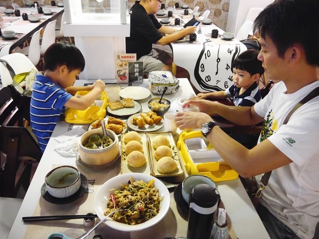 │食。宜蘭頭城│食光寶盒蔬食主題館TIME BOX。港式飲茶+無菜單料理。還有溜小孩砂池哦! │食。宜蘭頭城│食光寶盒蔬食主題館TIME BOX。港式飲茶+無菜單料理。還有溜小孩砂池哦!