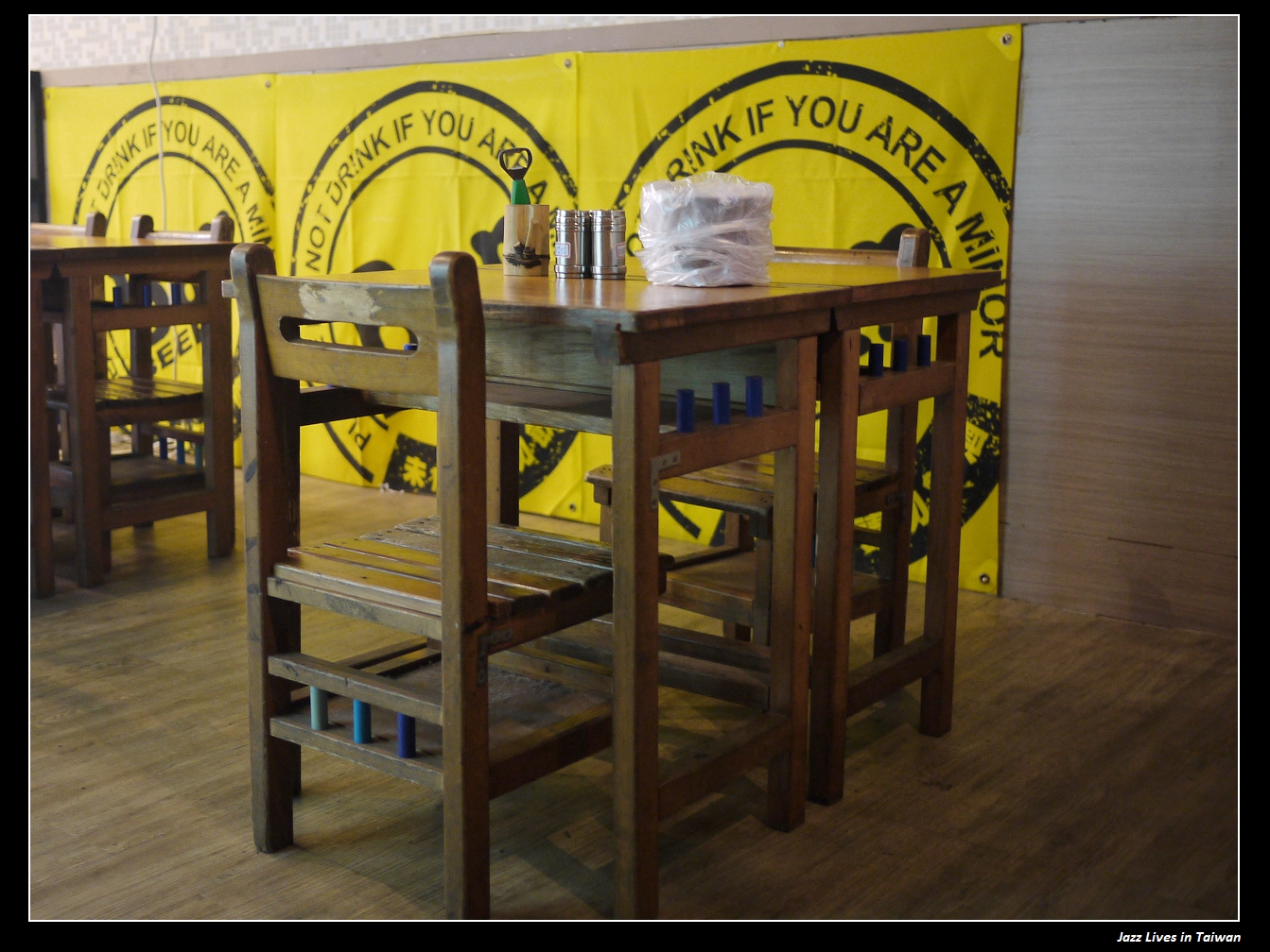 [樂．串燒食堂] 看職棒, 吃串燒, 新莊捷運站旁的燒烤好選擇~