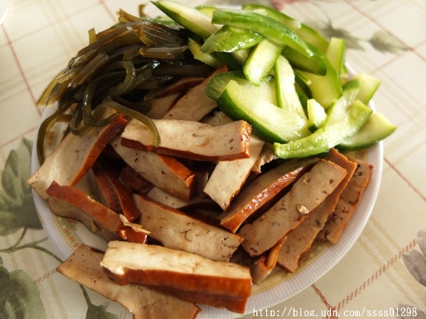 老頭麵：屏東美食吃不停。屏東市。老頭麵