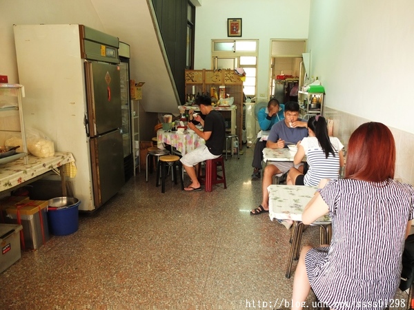 老頭麵：屏東美食吃不停。屏東市。老頭麵