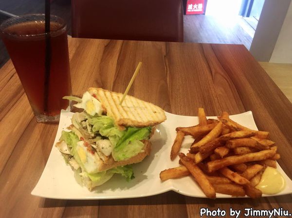 11226007_777937052314603_7484918549385709572_n 11226007_777937052314603_7484918549385709572_n