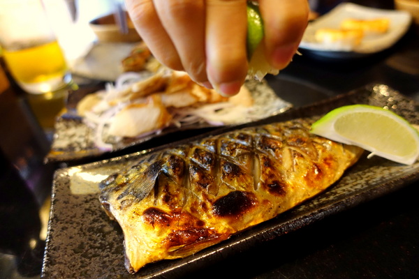 新澤 食酒：(胖樺食記)捷運內湖站高CP值居酒屋「新澤食酒」，金湖路/成功路覓食聚餐好選擇