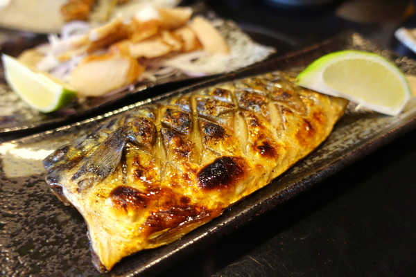 新澤 食酒：(胖樺食記)捷運內湖站高CP值居酒屋「新澤食酒」，金湖路/成功路覓食聚餐好選擇