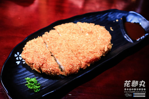 花麵丸ラーメン|新北市蘆洲區超濃厚日本味拉麵美食；  遠赴日本取經的平價用心人氣拉麵店。