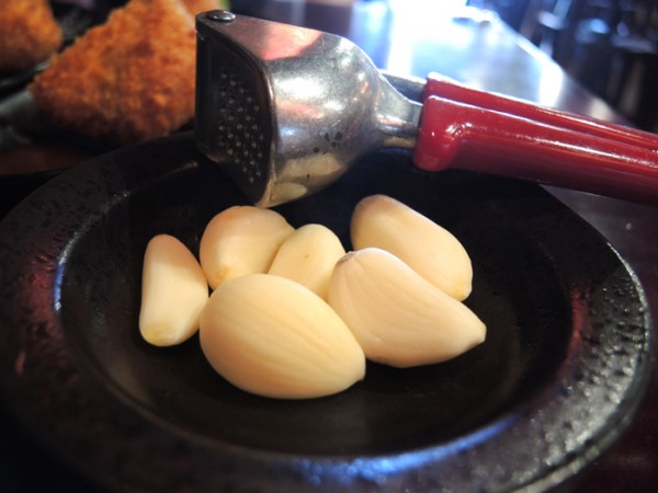 新北蘆洲) 花麵丸ラーメン日本拉麵專門店( 蘆洲店)- 一起去日本吃拉麵配嫩雞塊吧 -