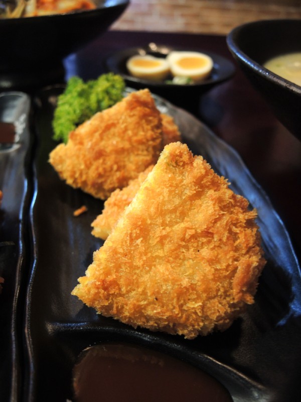 新北蘆洲) 花麵丸ラーメン日本拉麵專門店( 蘆洲店)- 一起去日本吃拉麵配嫩雞塊吧 -