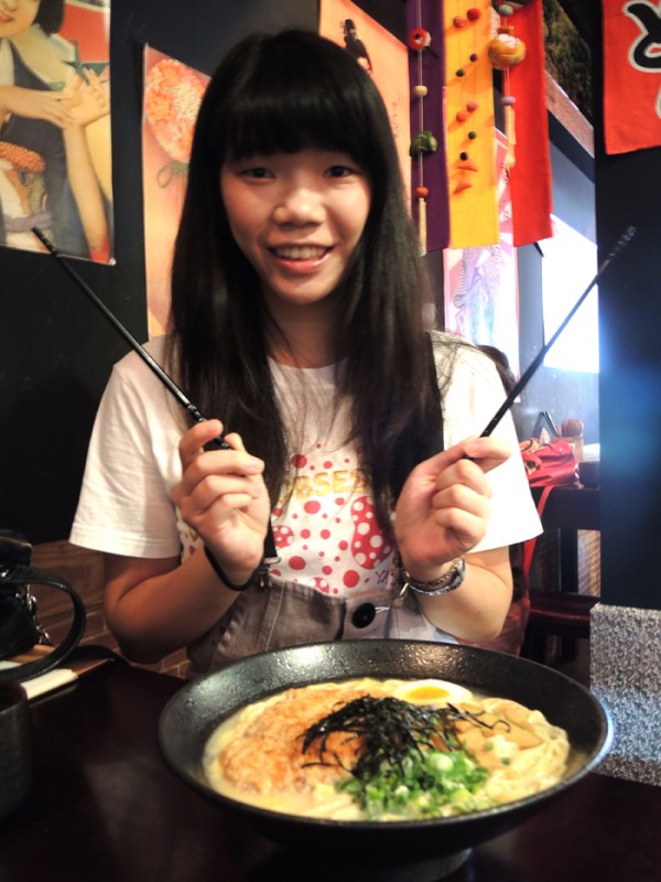 新北蘆洲) 花麵丸ラーメン日本拉麵專門店( 蘆洲店)- 一起去日本吃拉麵配嫩雞塊吧 -