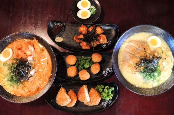 新北蘆洲) 花麵丸ラーメン日本拉麵專門店( 蘆洲店)- 一起去日本吃拉麵配嫩雞塊吧 -