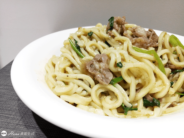 【新北三重】天橋下北港李生炒羊肉 | 在地人氣美食 大火快炒鍋氣十足 飽嘴粗麵條