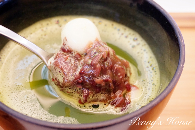 TSUJIRI 辻利茶鋪抹茶專賣店 - 松山車站旗艦店。抹茶蕨餅聖代/白玉抹茶紅豆湯/辻利茶泡飯/綠茶蕎麥冷麵