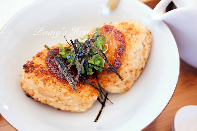 TSUJIRI 辻利茶鋪抹茶專賣店 - 松山車站旗艦店。抹茶蕨餅聖代/白玉抹茶紅豆湯/辻利茶泡飯/綠茶蕎麥冷麵