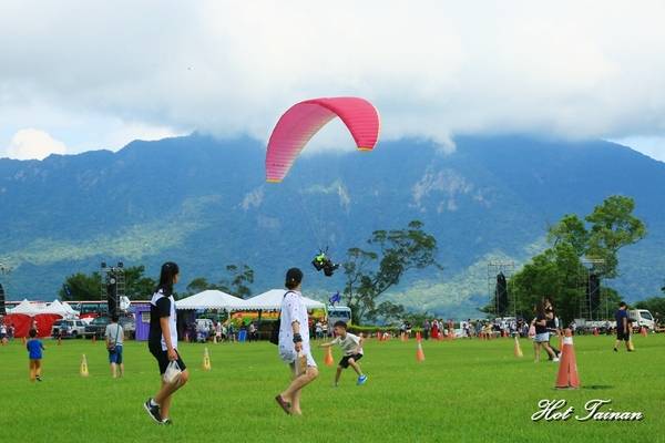 熱氣球嘉年華:【台東景點】2018台灣國際熱氣球嘉年華來囉!住宿、會場交通資訊看這篇就沒錯~