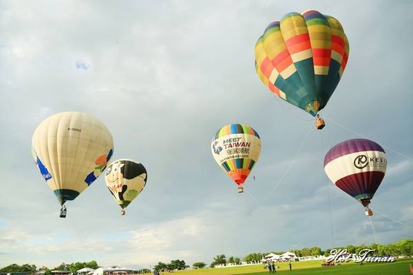 熱氣球嘉年華:【台東景點】2018台灣國際熱氣球嘉年華來囉!住宿、會場交通資訊看這篇就沒錯~
