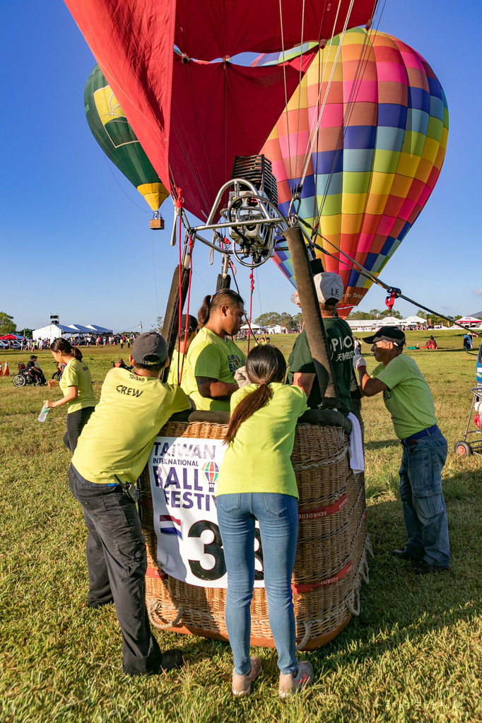 『遊記』台東遊 鹿野高台熱氣球 大坡池 池上飯包博物館 紅葉國小 豐源國小 -160723