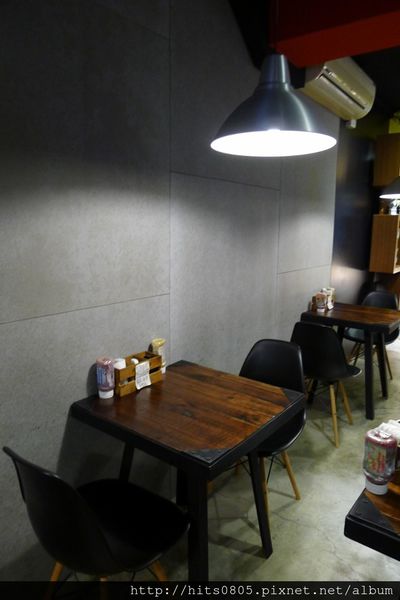 茉莉漢堡 西門店(茉莉漢堡 西門店)：萬華-呈現純正美國風味茉莉漢堡.道地值得品嘗