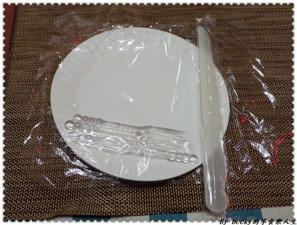 <捷運台北車站>起士公爵/彌月蛋糕/天使親吻輕乳酪蛋糕/4D純淨理念/伴手禮甜點美食/團購蛋糕