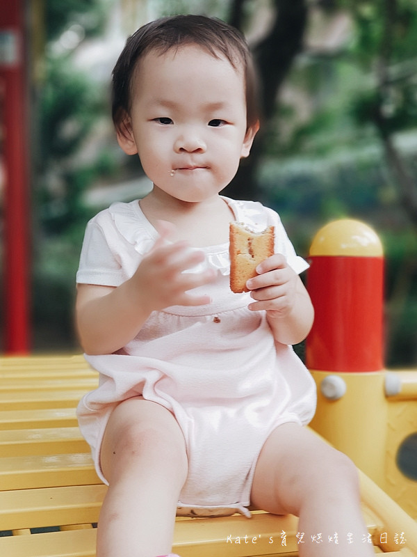 起士公爵 中秋禮盒 鳳梨金磚費雪 費南雪 起士公爵禮盒 伴手禮推薦 團購美食 團購甜點 網購禮盒14.jpg