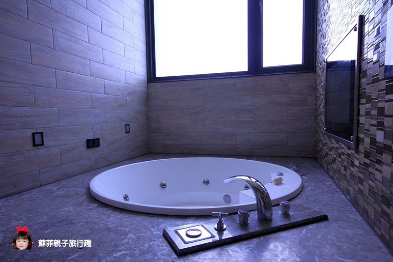 台中住宿推薦▍都樂休閒旅館★SPA維琪浴 紓壓按摩浴缸 歡唱KTV包廂 鄰近逢甲東海雙夜市