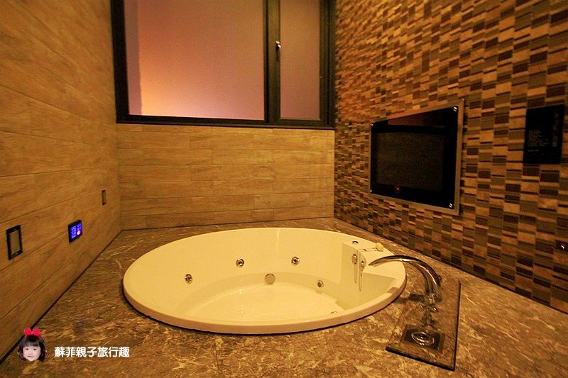 台中住宿推薦▍都樂休閒旅館★SPA維琪浴 紓壓按摩浴缸 歡唱KTV包廂 鄰近逢甲東海雙夜市
