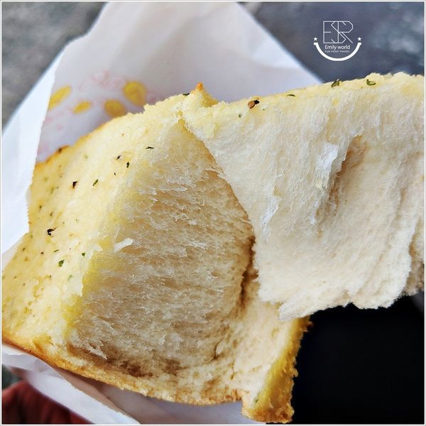 Garlic大蒜麵包 (4).jpg