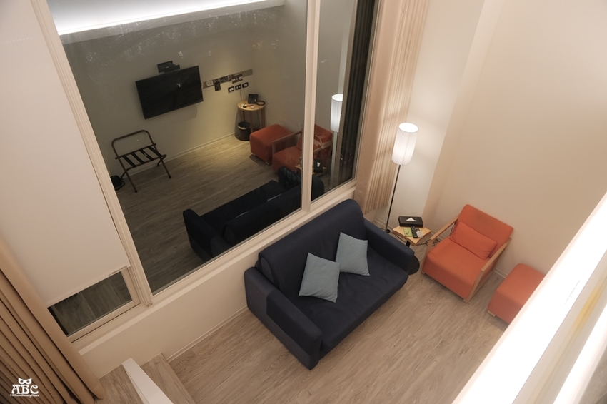 超大窗景的寬敞閣樓房！Hotel 7 福星旅店|台中住宿推薦