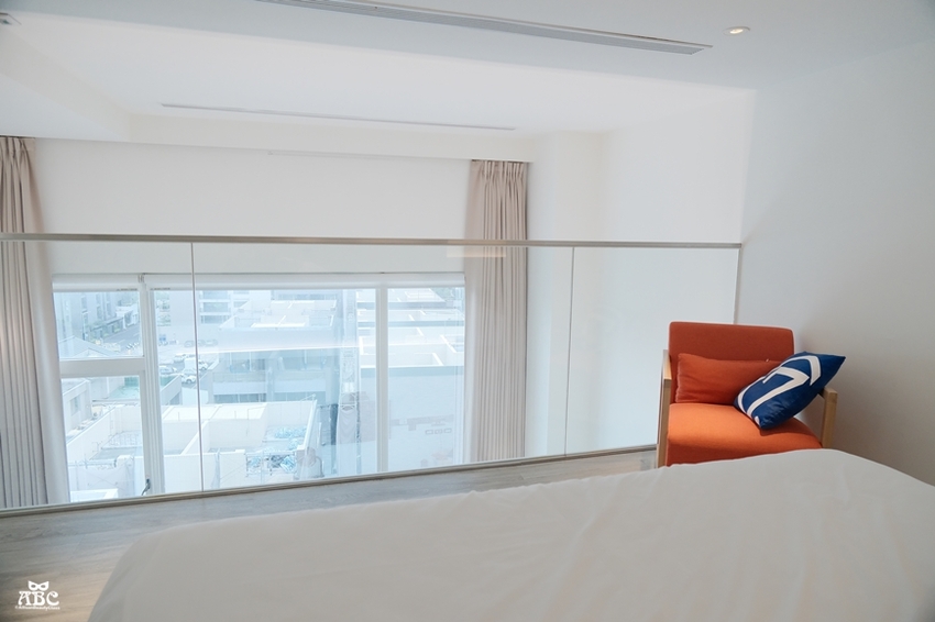 超大窗景的寬敞閣樓房！Hotel 7 福星旅店|台中住宿推薦