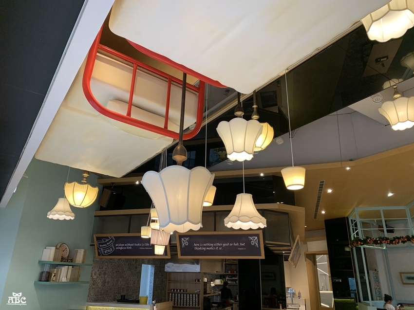 超大窗景的寬敞閣樓房！Hotel 7 福星旅店|台中住宿推薦