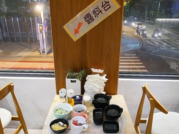 長鼻子泰式咖哩:長鼻子泰式咖哩-台南南洋火鍋、泰式咖哩 近成功大學 是學生家聚、約會的好去處