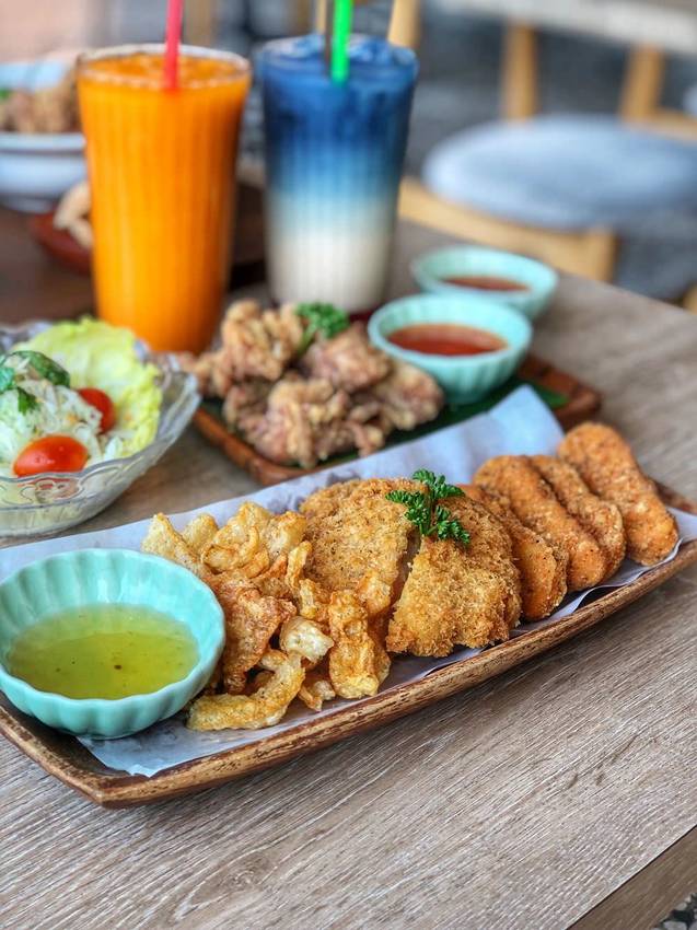 台南泰式料理【長鼻子泰式咖哩・南洋火鍋】茉莉香米/蝦餅/咖哩醬免費續 鄰近成大校區學生聚餐的好選擇 l 內文附新菜單 | 小白只饗ㄔ美食