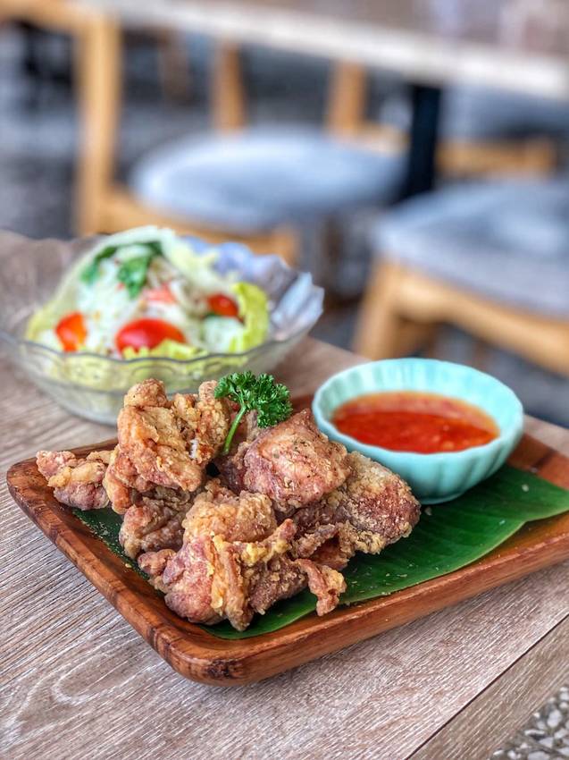 台南泰式料理【長鼻子泰式咖哩・南洋火鍋】茉莉香米/蝦餅/咖哩醬免費續 鄰近成大校區學生聚餐的好選擇 l 內文附新菜單 | 小白只饗ㄔ美食