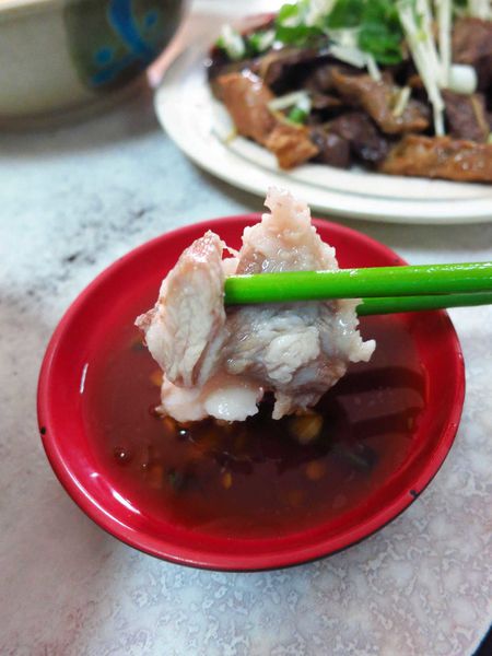 【三重新莊】大胖烏醋乾麵-美味的烏醋乾麵大骨湯