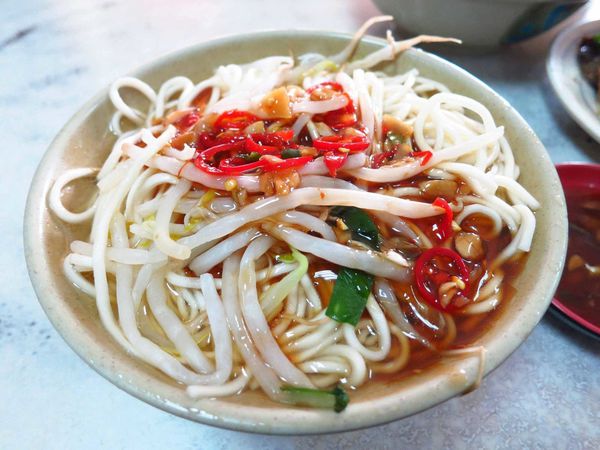 【三重新莊】大胖烏醋乾麵-美味的烏醋乾麵大骨湯