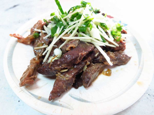 【三重新莊】大胖烏醋乾麵-美味的烏醋乾麵大骨湯