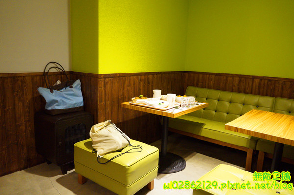 家咖哩(台南成大店)：【台南-東區】咖哩x有機+無毒食材...來自花蓮的美味...可續白飯及咖哩醬...南澳有機米/自助式/續杯半價/萬田有機豆花《家咖哩(台南成大店)》