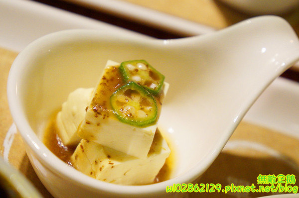 家咖哩(台南成大店)：【台南-東區】咖哩x有機+無毒食材...來自花蓮的美味...可續白飯及咖哩醬...南澳有機米/自助式/續杯半價/萬田有機豆花《家咖哩(台南成大店)》