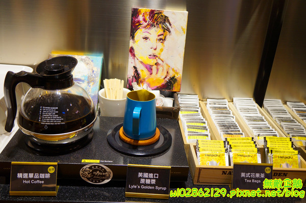 家咖哩(台南成大店)：【台南-東區】咖哩x有機+無毒食材...來自花蓮的美味...可續白飯及咖哩醬...南澳有機米/自助式/續杯半價/萬田有機豆花《家咖哩(台南成大店)》