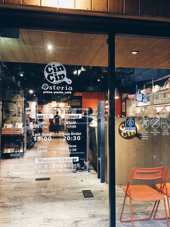 KSNY6372.jpg KSNY6372.jpg