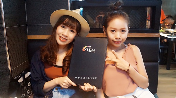 八色烤肉:【台北東區】八色烤肉-台北一號店推出全球台灣限定新菜單,勢必為台北東區再次掀起一波排隊熱潮!