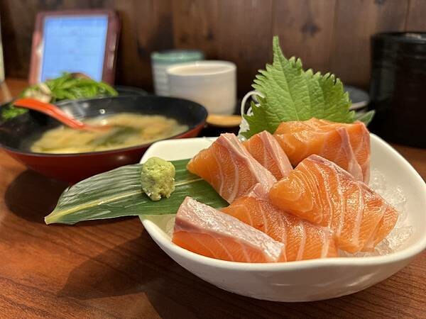 台北市大安區美食,狗一下居食酒堂 忠孝店 ! 吃到飽的日式料