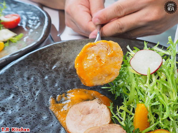 T.R kitchen義式廚房: T.R Kitchen義法私廚料理,北屯美食聚餐推薦,在地食材融入義法料理,桂丁雞軟嫩、肋眼牛肉汁香甜~