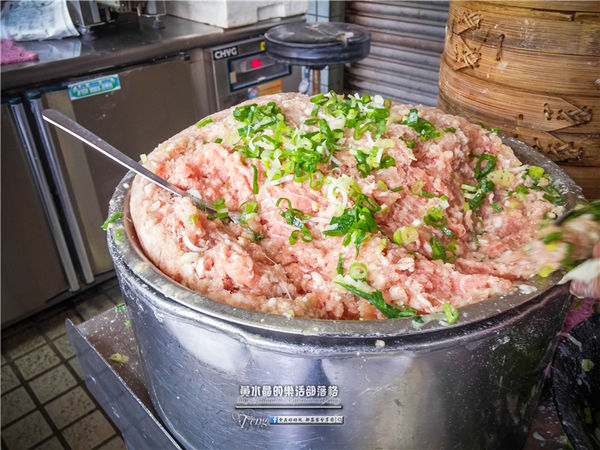 香納多鮮肉湯包~桃園八德(粒粒多汁、晶瑩剔透)