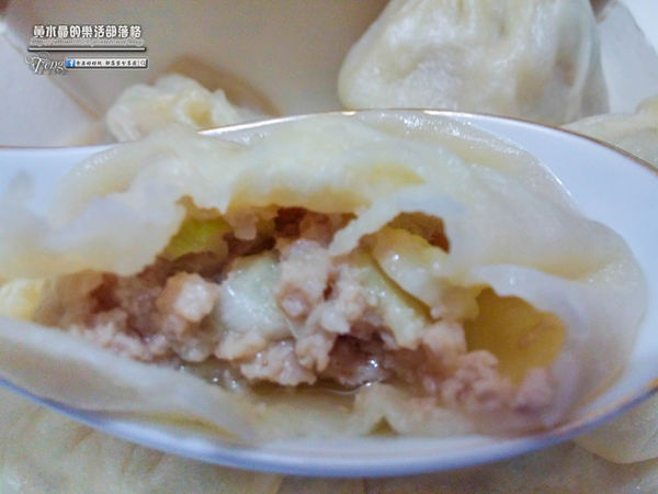 香納多鮮肉湯包~桃園八德(粒粒多汁、晶瑩剔透)