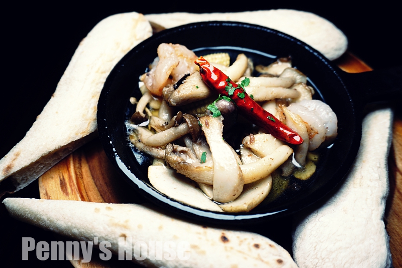 台北東區 . JAPOLI義大利餐酒館 - 拿坡里風味披薩,美味肉醬義大利麵 SOGO週邊美食 (忠孝復興捷運站/附菜單)