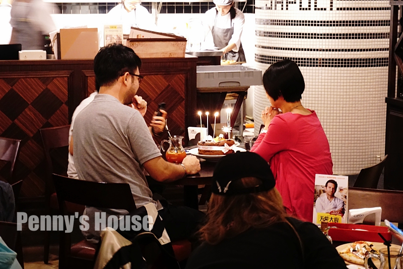 台北東區 . JAPOLI義大利餐酒館 - 拿坡里風味披薩,美味肉醬義大利麵 SOGO週邊美食 (忠孝復興捷運站/附菜單)