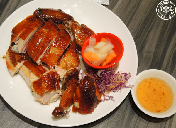 寶達港式餐廳：呷飽祙【台中西屯･寶達港式餐廳】脆皮吊燒雞實在一絕啊