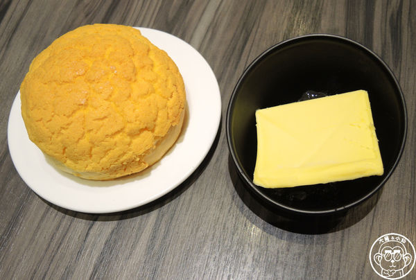 寶達港式餐廳：呷飽祙【台中西屯･寶達港式餐廳】脆皮吊燒雞實在一絕啊