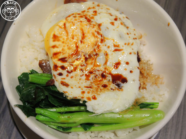 寶達港式餐廳：呷飽祙【台中西屯･寶達港式餐廳】脆皮吊燒雞實在一絕啊